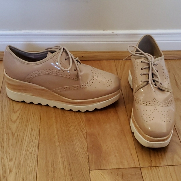 Shoes - Picture 1 of 5